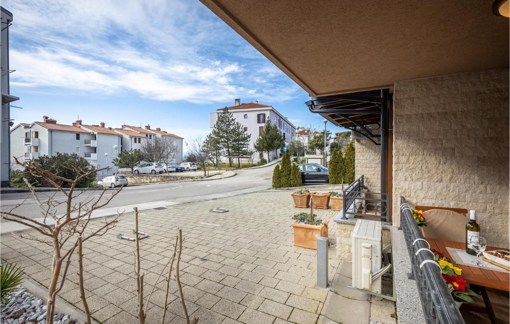 Cozy Apartment In Crikvenica With Kitchen Bagian luar foto